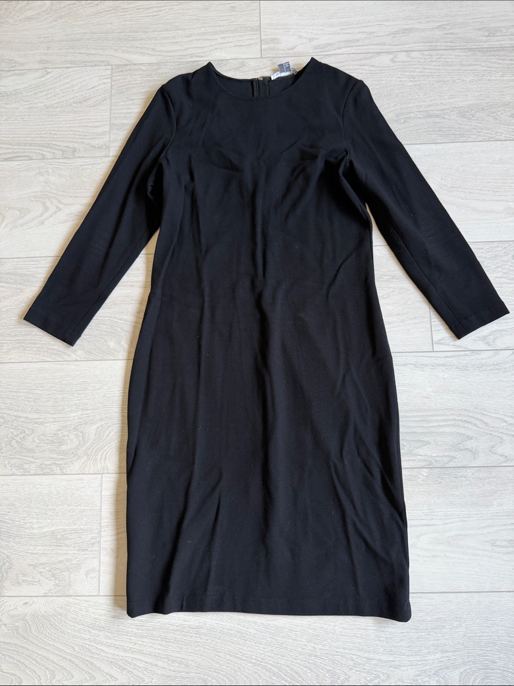 Vince Long-Sleeve Sheath Dress